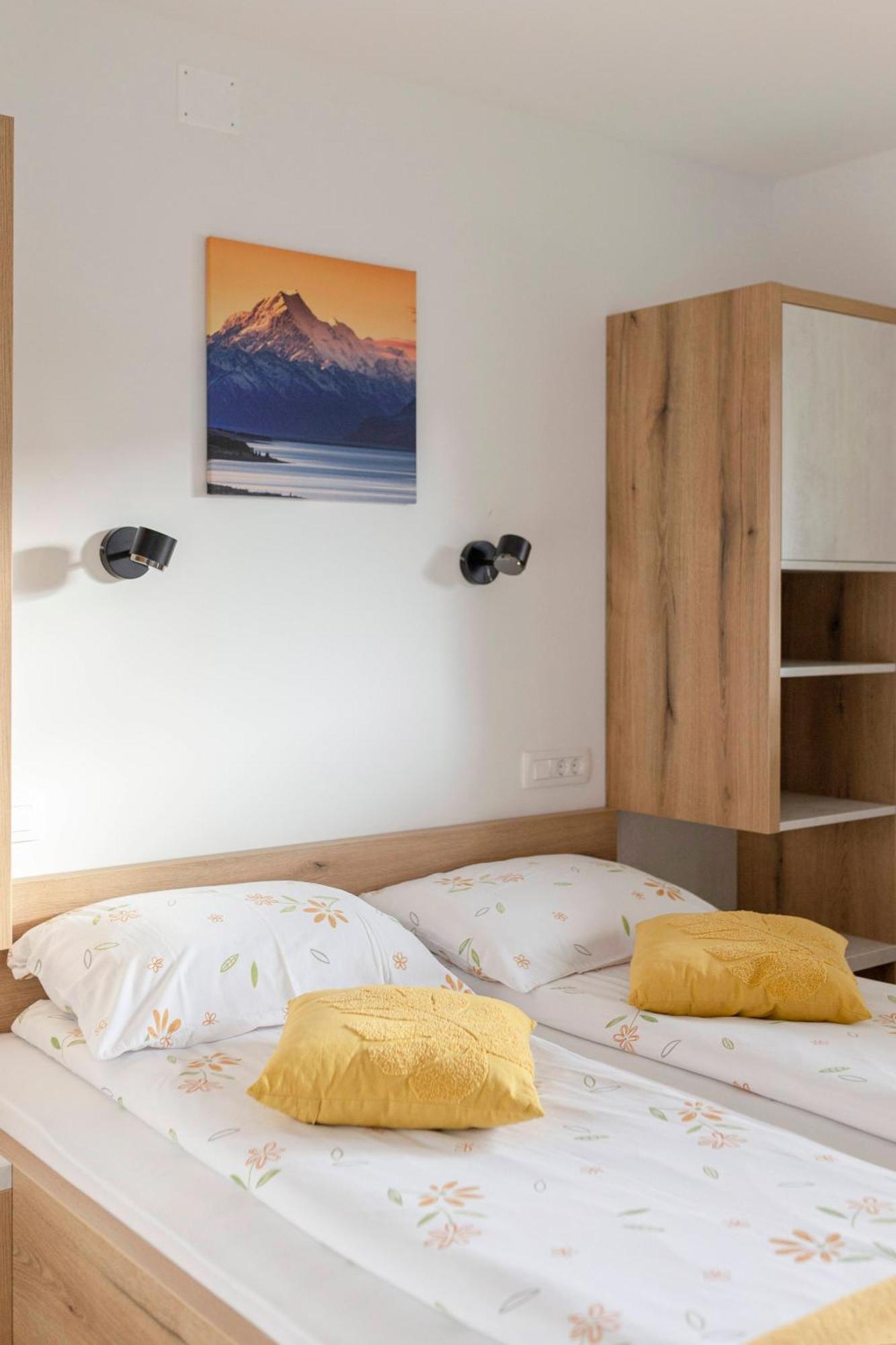 Apartmaji Hodak 보히니 외부 사진